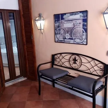 Domus Marina Vacanze Romane-colosseo * Roma