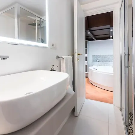 Appartamento Domus Marina Vacanze Romane-colosseo Roma