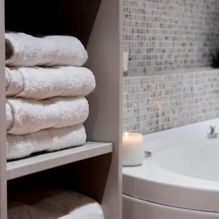 Domus Marina Vacanze Romane-colosseo *