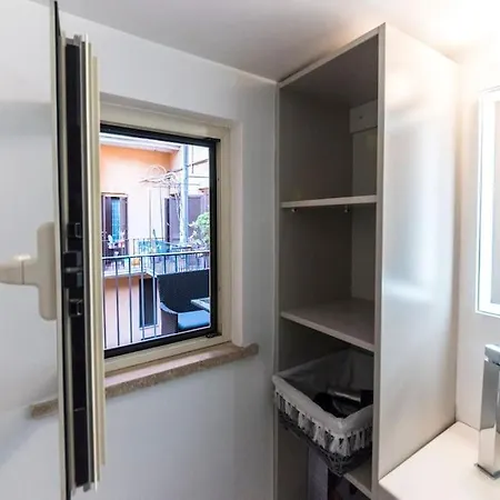 Domus Marina Vacanze Romane-colosseo 아파트