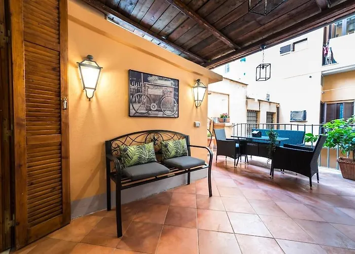 Domus Marina Vacanze Romane-colosseo 公寓