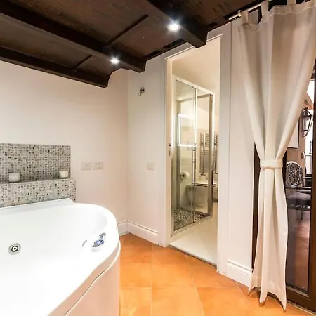 Domus Marina Vacanze Romane-colosseo * 로마